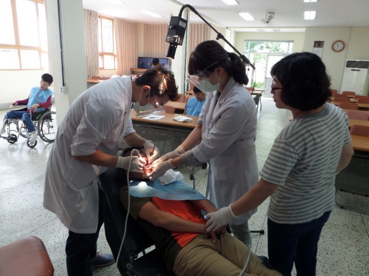 “장애인구강관리” 함께니 다 좋다