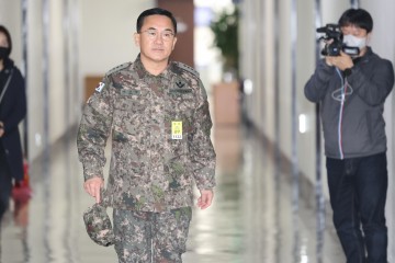 "여인형 ,방첩사 前수사단장 14명 잡아서 B-1 벙커 이송 지시"