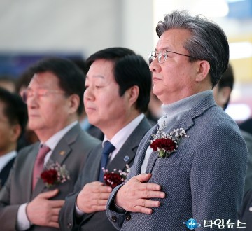 대전스타트업파크 본부 개소식에 참석한 정용래 유성구청장
