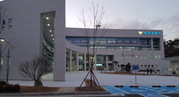 [속보]태안군 '신진도항 여성어민 망치로 내리친 G씨' 긴급체포 ..