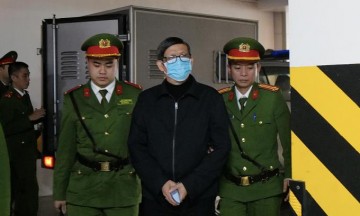 전 베트남 보건장관에 징역 18년형 선고..