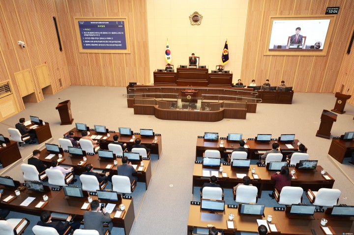 충북도의회, 조례 제정·건의안 채택으로 지역현안 선제 대응