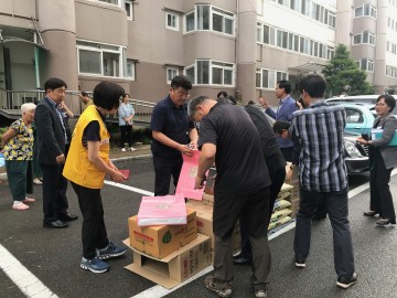 나주시, 추석맞아 새터민 위문품 전달