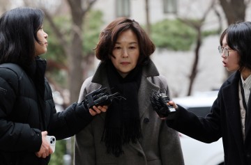 ‘공천헌금 1억’ 김경 시의원, 또 다른 금품 의혹 터졌다... 경찰 수사 착수