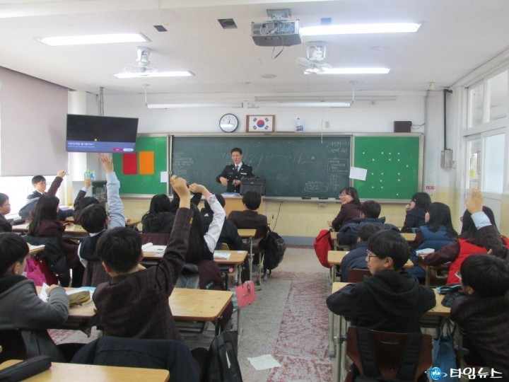 울진署, “신학기 찾아가는 범죄예방교실” 실시 
