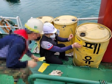 동해해경, 해상공사선박 해양오염예방 집중점검 
