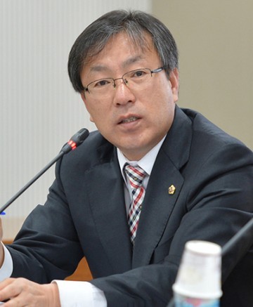 충남도의회 김종문 의원, 일선 시·군 권한 늘면 책임 뒤따라야!