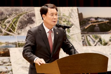 이상래 대전시의회 의장, 대전의 새로운 랜드마크 디자인 기대