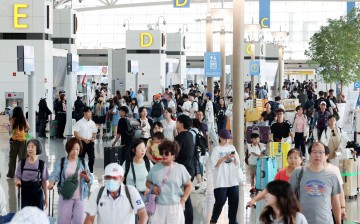 카드 해외사용 59억달러, 사상 최대…여행 늘고 씀씀이도 커져