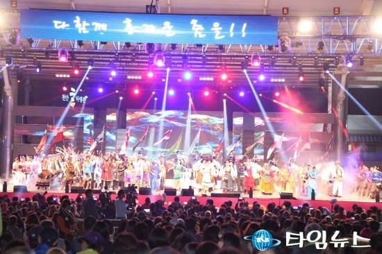 천안흥타령춤축제2015 화려한 개막!!!