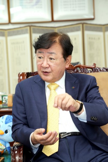 안동시장 권영세 대마 주산지 안동, 국가 헴프 산업 전초기지되다!
