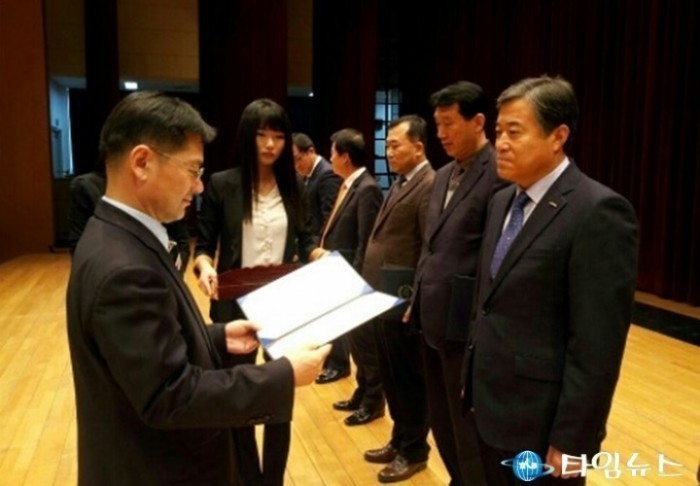 포항시, 주택 슬레이트 처리 및 지붕개량사업 기관표창 수상