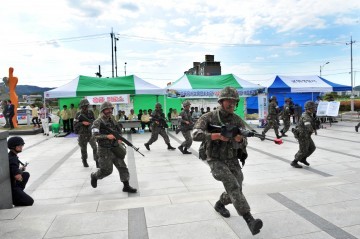군위군,실전을 방불케 하는 “2016 을지연습 실제훈련"을 했다. 