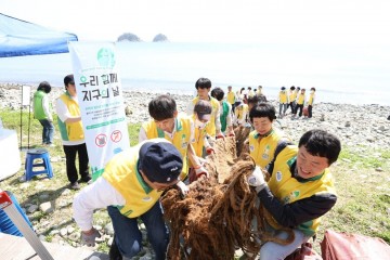 전남 여수 무슬목서 해양쓰레기 4.5톤 수거 