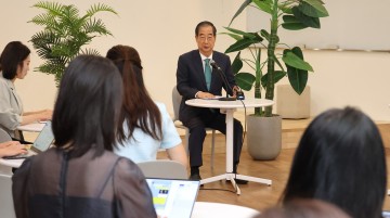 한 총리 "자체 핵무장론 NO..충분한 힘은 갖춰야"