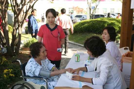 순천향대천안병원 간호부, 천사데이 맞아 '건강한 삶은 간호사와 함께'