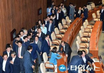 이해충돌방지법’ 다시 추진, 국회의원도 포함…관건은?