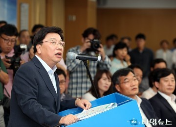 권선택 대전시장, 트램으로 대전을 한 바퀴 돈다!