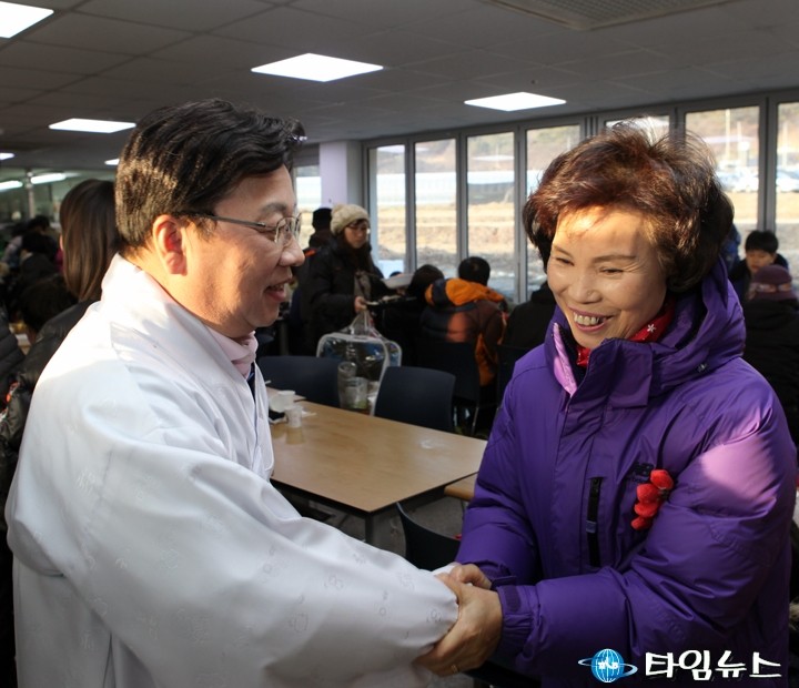권선택 대전시장, 시민들과 덕담을 나누며 소통!