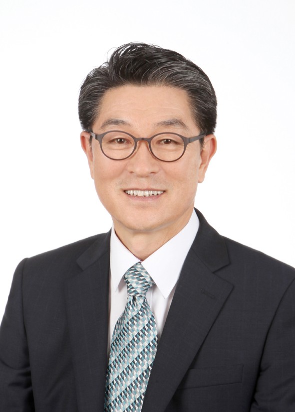              동    정