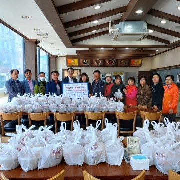 구미시 인동동, 5월 어버이날 맞이, 인동동 어르신에게 삼계탕 120인분 나눔