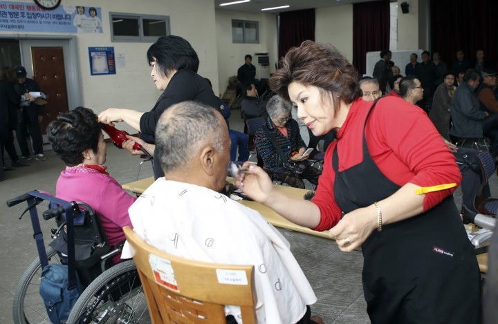 “어르신, 더 건강하게 오래오래 사세요”