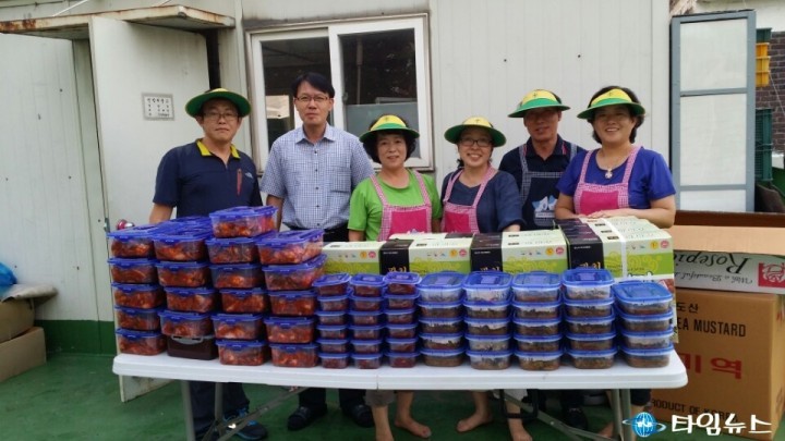 갓 담은 손맛 김치로 입맛 찾으세요