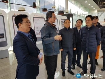 백운석 수원시 제2부시장, 경기도 부지사와 수원역·광교중앙역 현장방문 