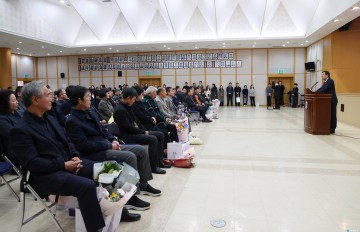 지역 의료발전에 헌신한 반기석 원장, 충주시 표창 수상