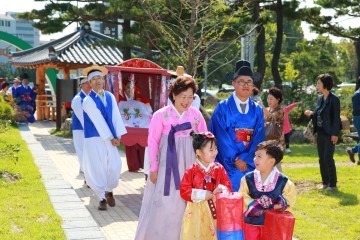울진군, 동거부부 합동 전통혼례식 개최