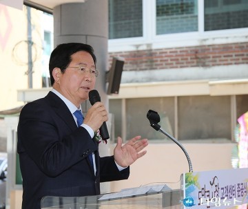 축사하는 장종태 서구청장