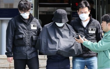 생방송 유튜버 살해 50대 보복살인죄 송치…"사회적 물의 죄송"