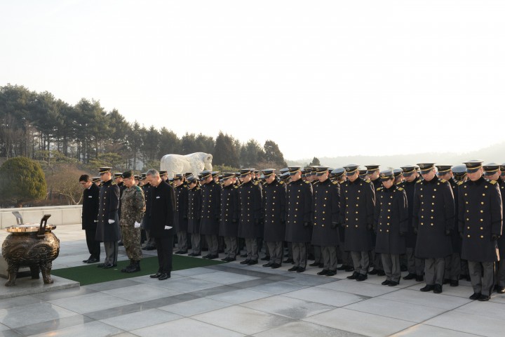 육군사관학교 72기 생도, 국립대전현충원 참배