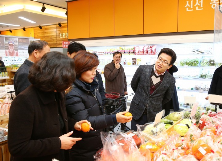 허태정 유성구청장, 설맞이 민생현장 방문