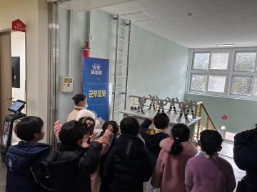 정서로봇 순봇 체험회 열어..로봇 만나서 반가워! 