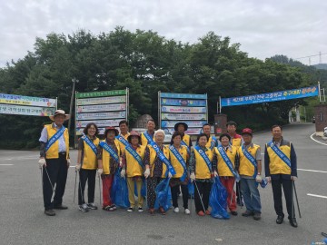 충주시 깨끗한 지역사회 만들기 어르신도 한 몫