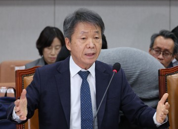 대통령 탄핵시 헌재 부숴 흔적없이 없애" 발언 김용원 내란선동 고발..