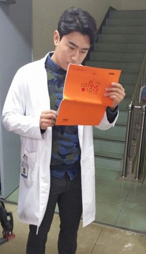 ‘킬미, 힐미’ 박선생 이시언, 개성 만점 대본 인증샷!