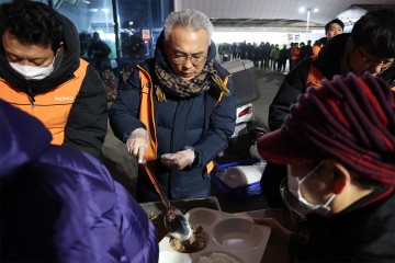 목원대, 한파 속 노숙인 배식 봉사로 사랑 나눔 실천
