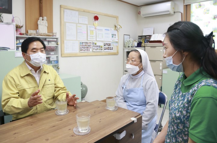 박수범 대덕구청장, 어린이집 현장 “염려마세요”