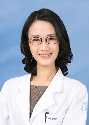 을지대학교병원 이중선 교수, “마스크의 역공, 땀띠로 간지러워요”