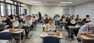 대전 서구, 정부 초청 외국인 장학생 대상 한국 문화 교실 열어