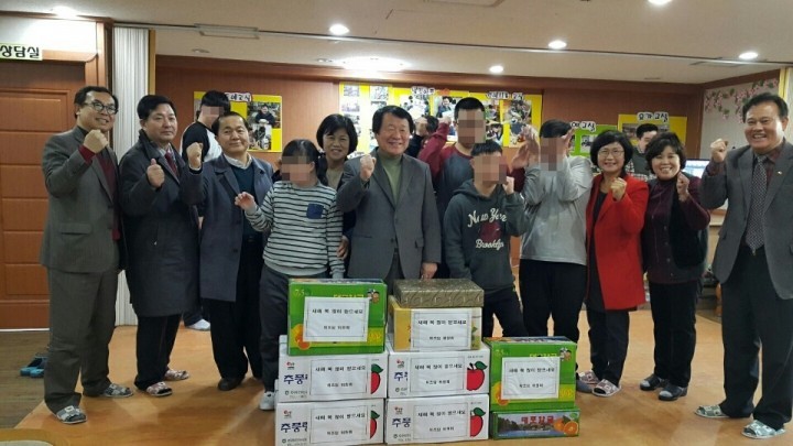 새누리당 대전시당 위즈덤위원회, 나눔의 행사 가져
