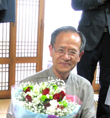 전남대 이정길 명예교수, 해외서 대학발전금 20만 달러 기부