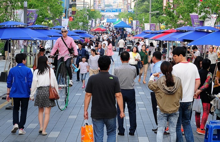 대전 중구, 토요일밤 추억과 낭만의 거리 중교로!