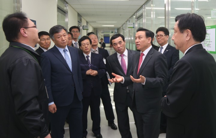 구본영 천안시장, 한국생산기술연구원 방문 중견기업 활성화 모색
