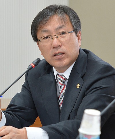 충남도의회 김종문 의원, 충남교육청 전산 업체 리베이트 의혹