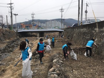 태백  황연봉사단 나눔의 손길이 필요한 곳면 어디든 달려가