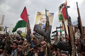 이란 보복 초읽기…미국 군함 급파·각국 대피령이란