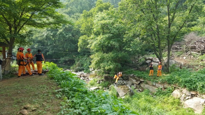 동두천소방서, 계곡 고립사고 대비 인명구조 훈련 실시